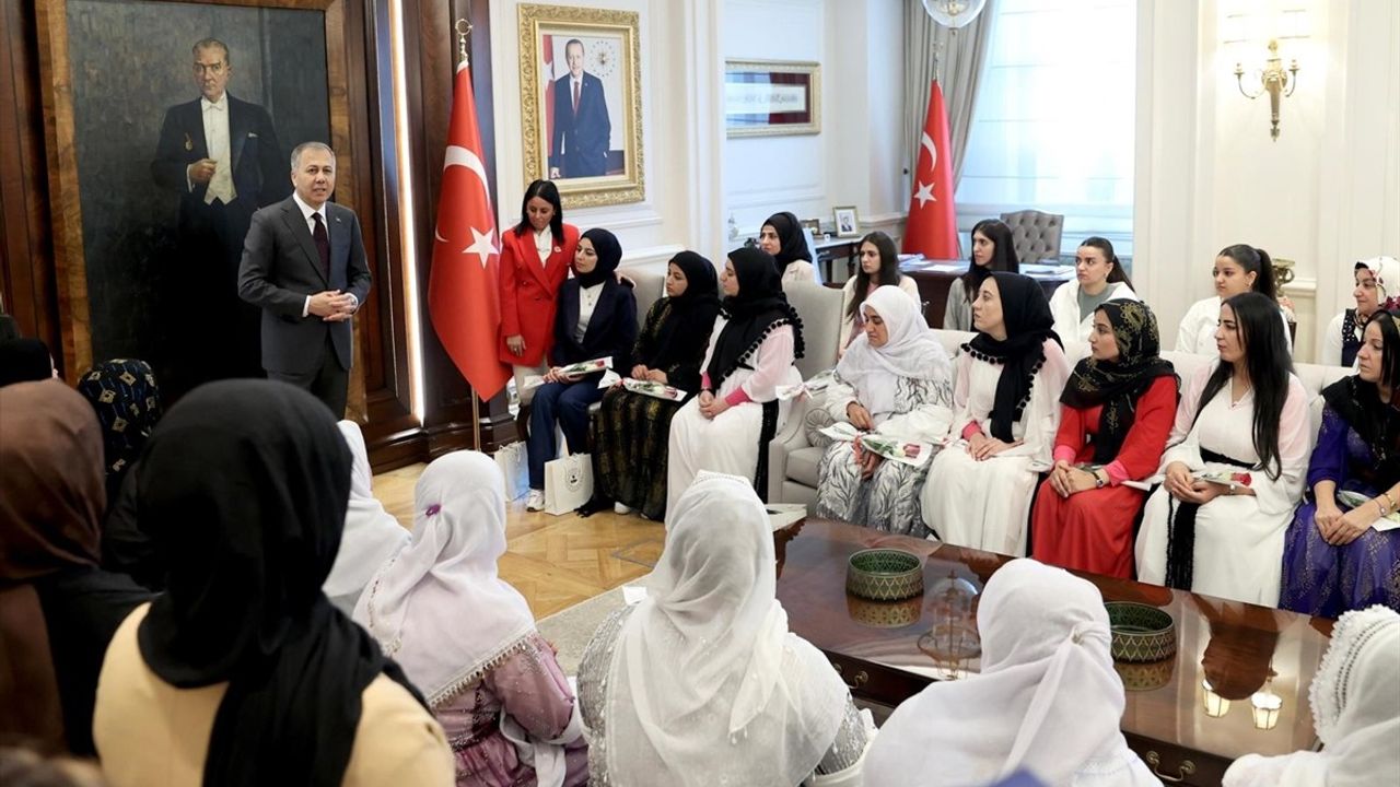 İçişleri Bakanı Yerlikaya, Şırnak'ta Şehit ve Gazi Aileleriyle Buluştu