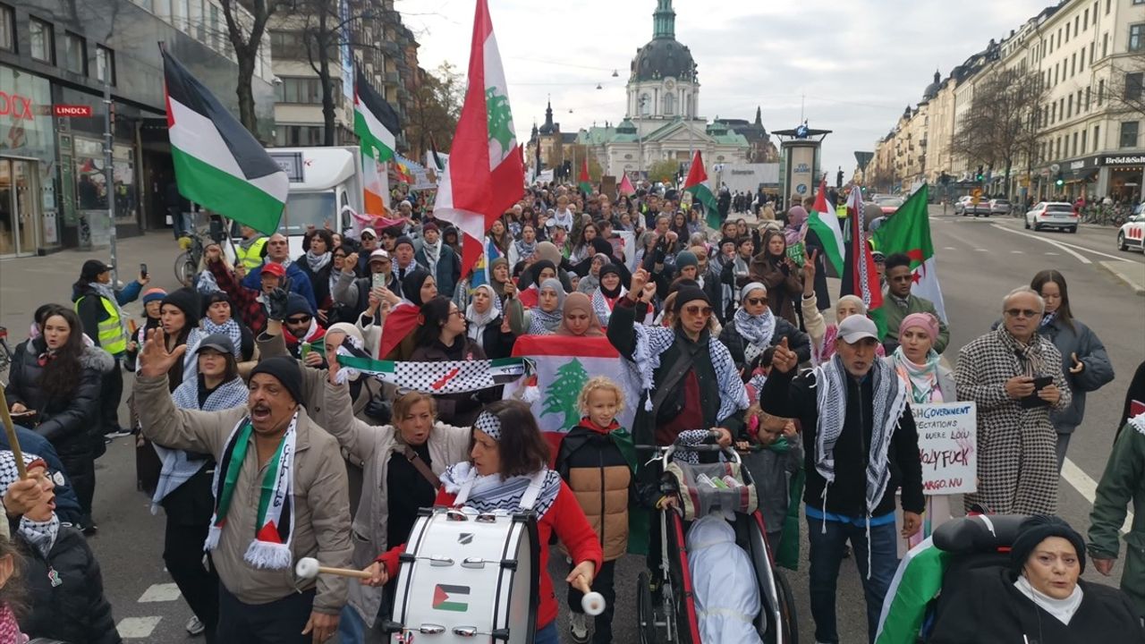 İsveç'te Gazze ve Lübnan Saldırılarına Karşı Protesto