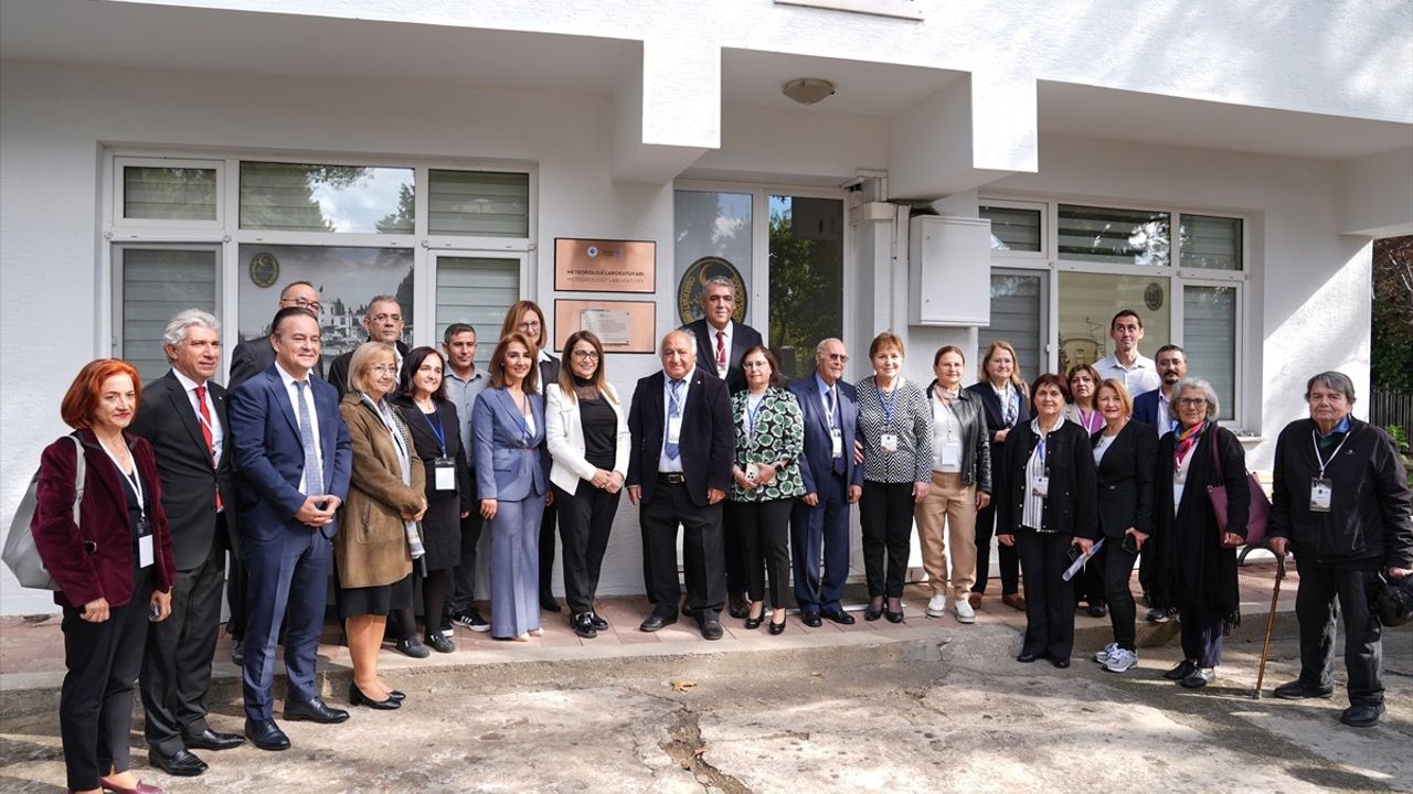 Kandilli Rasathanesi'ne Asırlık İstasyon Sertifikası Törenle Asıldı