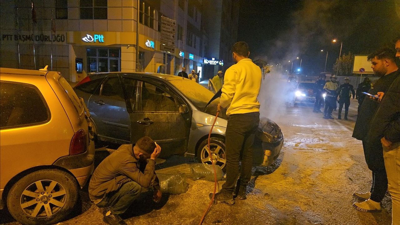 Karabük'te Seyir Halindeki Araç Yangını