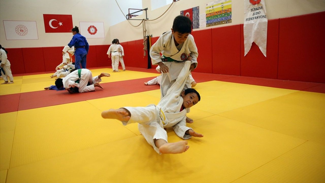 Kastamonu Üniversitesi'nin Judo Projesi Başarı Getirdi