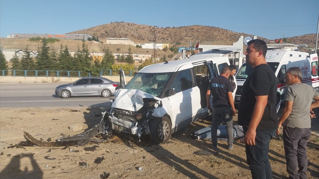 Kırıkkale'de Trafik Kazasında 1 Kayıp, 1 Yaralı