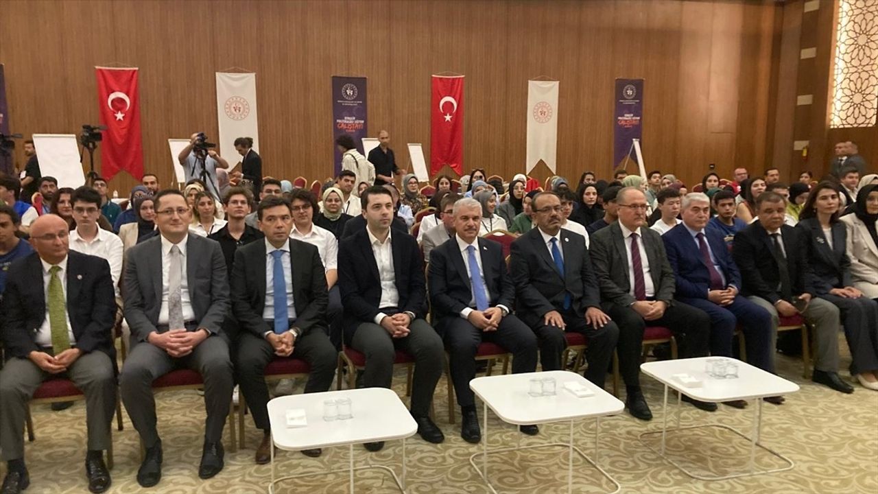 Konya'da Gençlik Politikaları Vizyon Çalıştayı Gerçekleştirildi