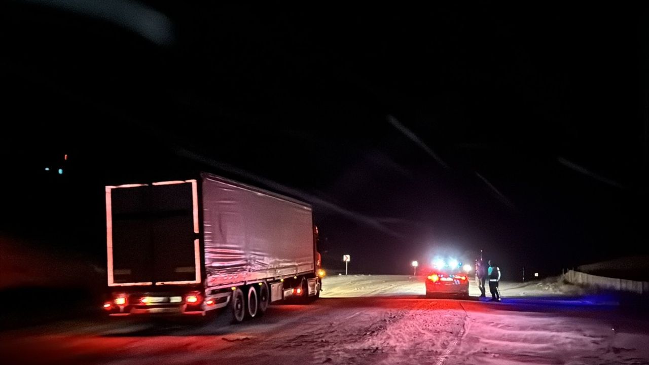 Kop Dağı Geçidi'nde Ulaşımda Kontrol Önlemleri