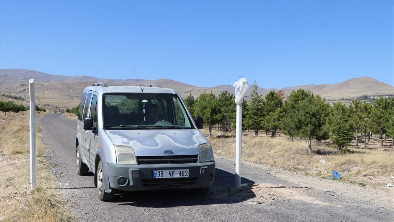 Niğde'de Tarla Sorunu: Yol Kapandı