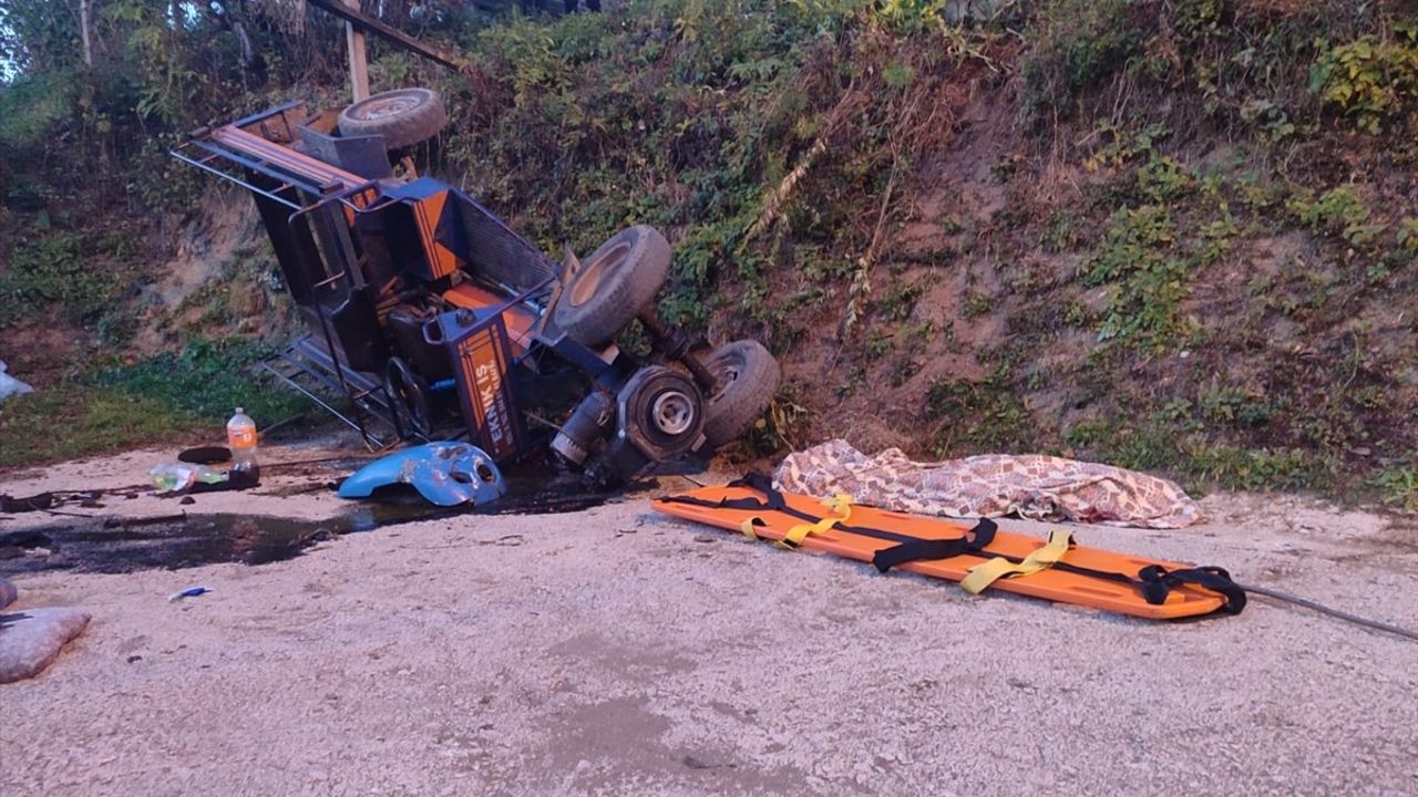 Ordu'da Tarım Aracı Kazası: 1 Çocuk Hayatını Kaybetti, 3 Yaralı