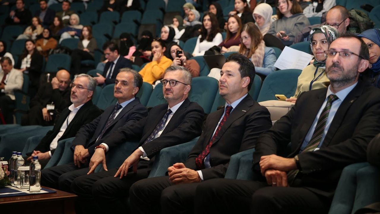 Ortadoğu'da Siyaset ve Toplum Kongresi Sakarya'da Başladı