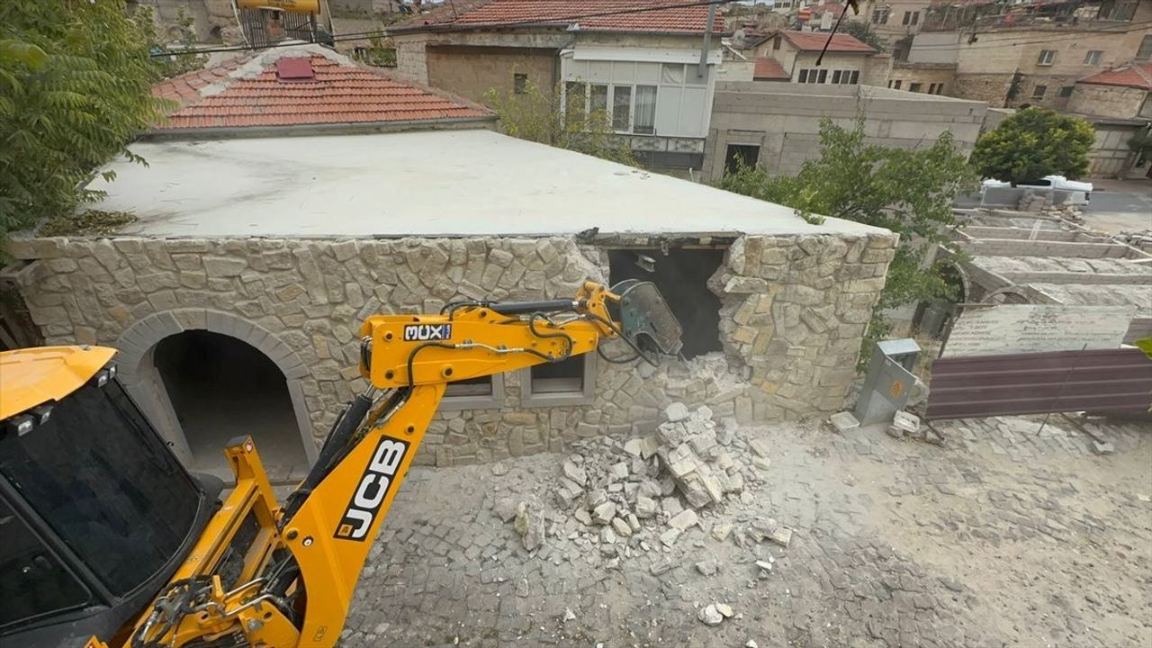 Ruhsatsız Restoran Yıkıldı: Kapadokya Alan Başkanlığı'nın Denetimi