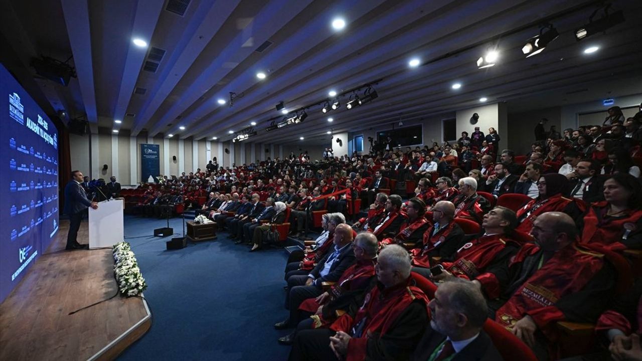 Sağlık Sektöründe Yenilikçi Adımlar ve Türkiye Yüzyılı