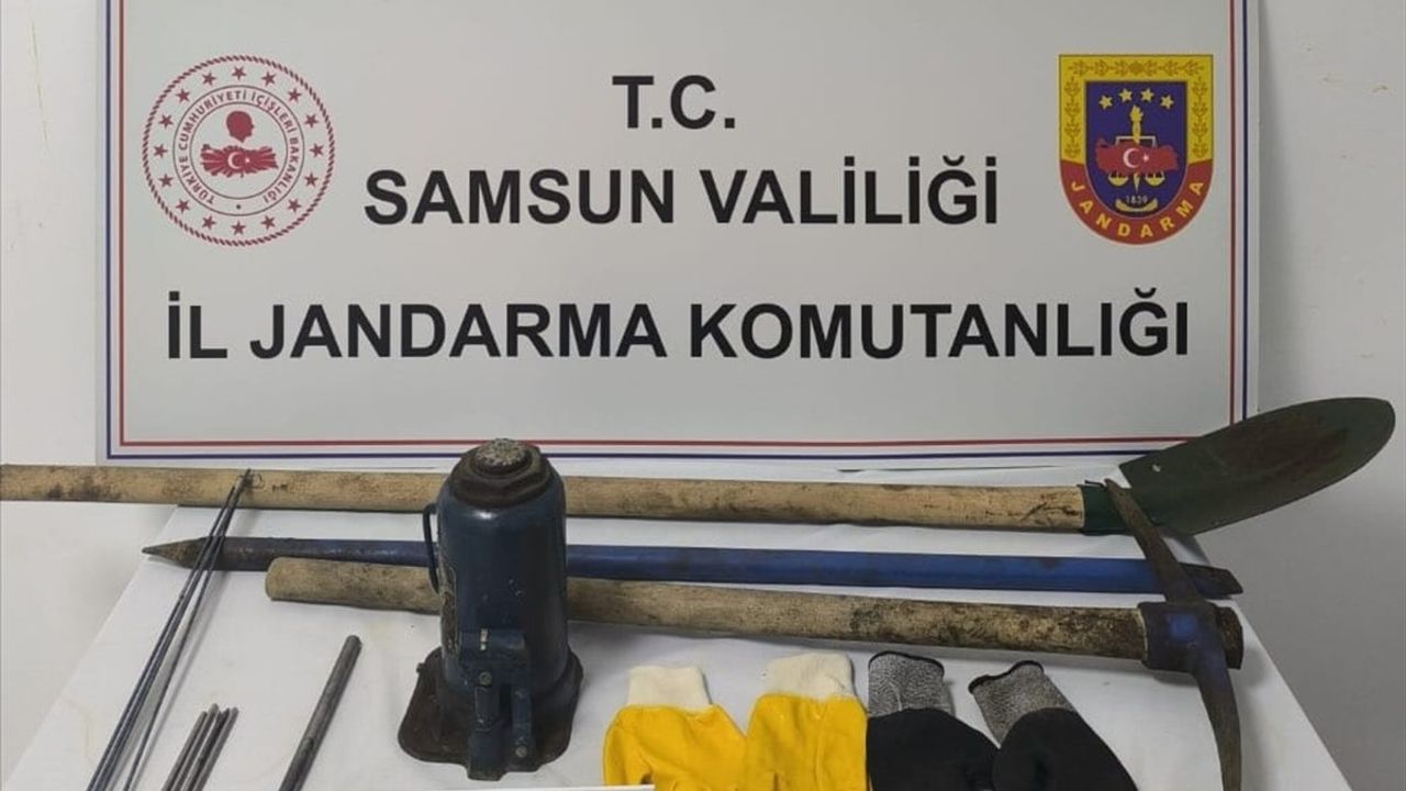 Samsun'da Kaçak Kazı Operasyonu: İki Şüpheli Suçüstü Yakalandı