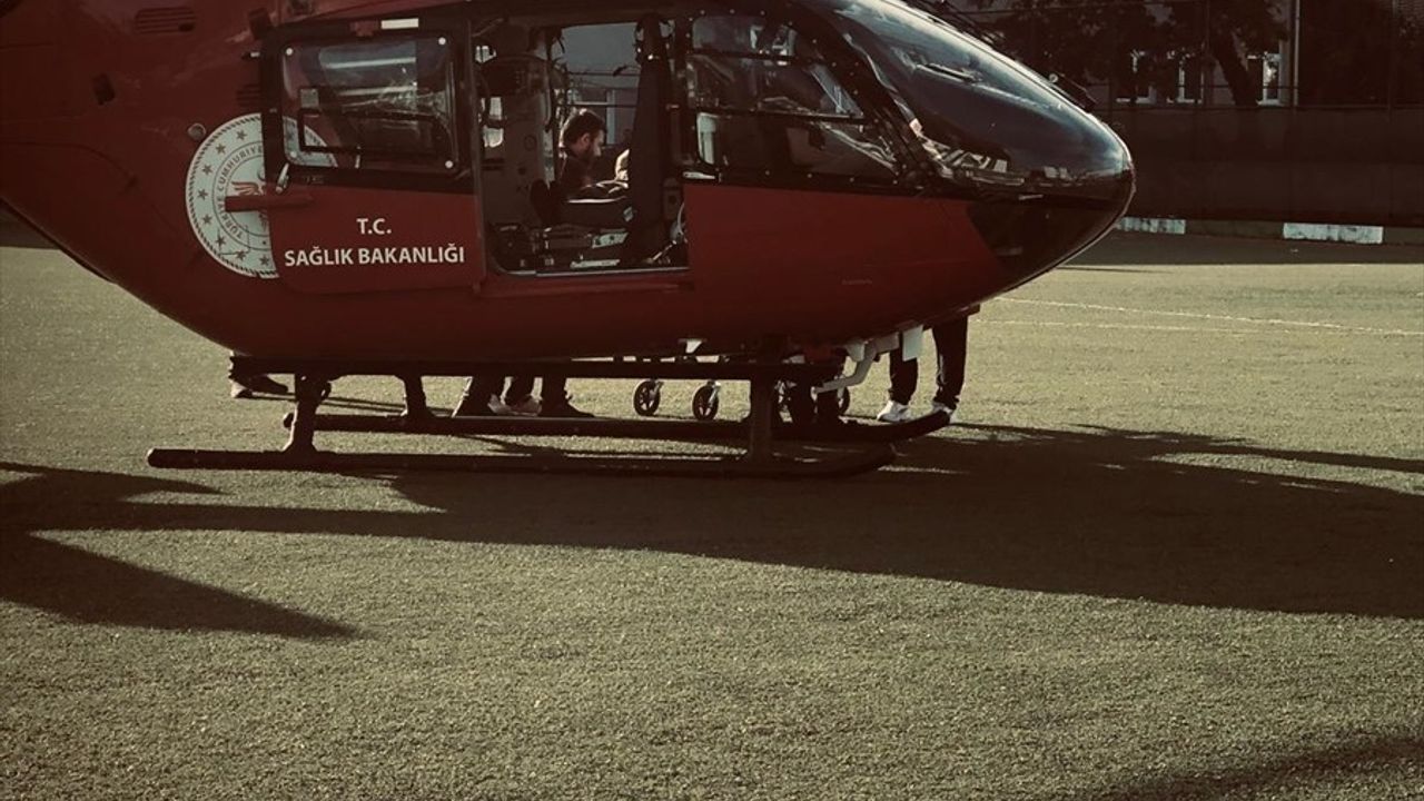 Samsun'da Kalp Krizi Geçiren Hasta İçin Ambulans Helikopter Sevk Edildi