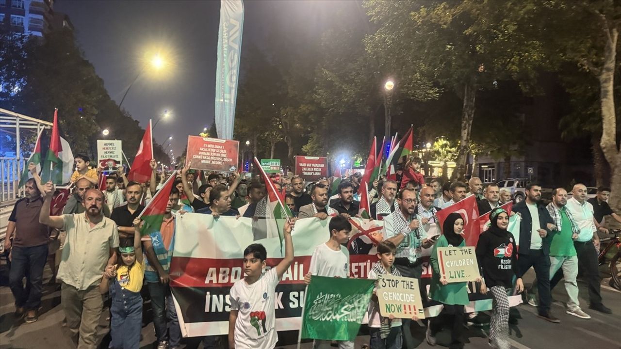 Şanlıurfa'da İsrail'in Saldırılarına Karşı Protesto Gösterileri