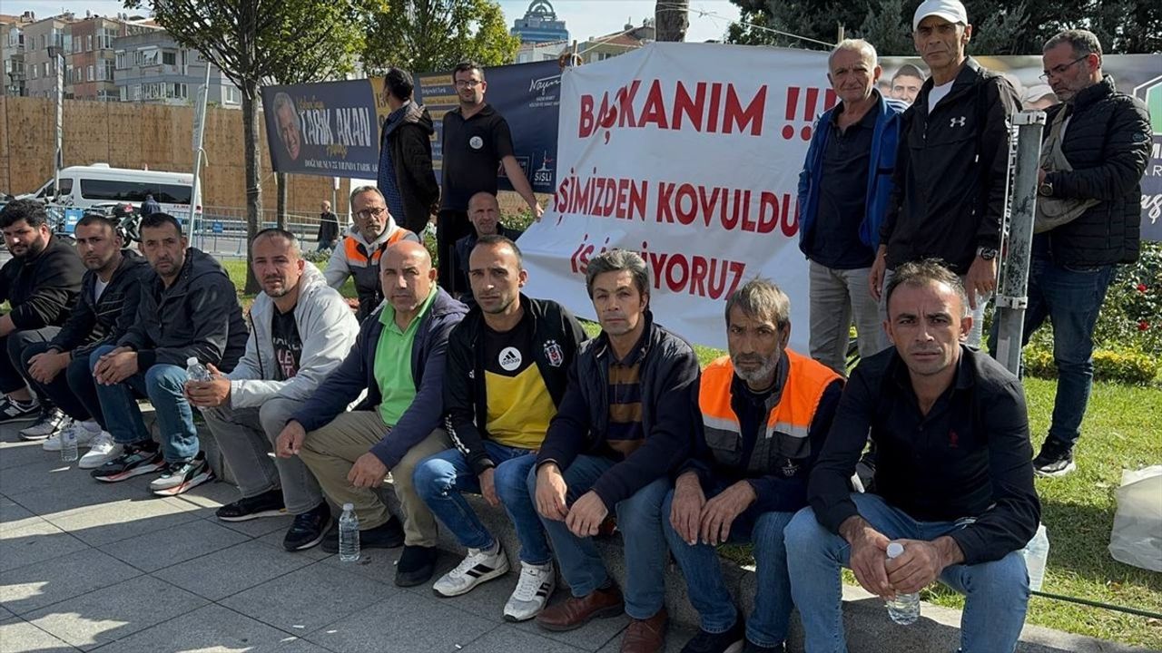 Şişli Belediyesi'nde İşten Çıkarılan İşçiler Oturma Eylemi Başlattı