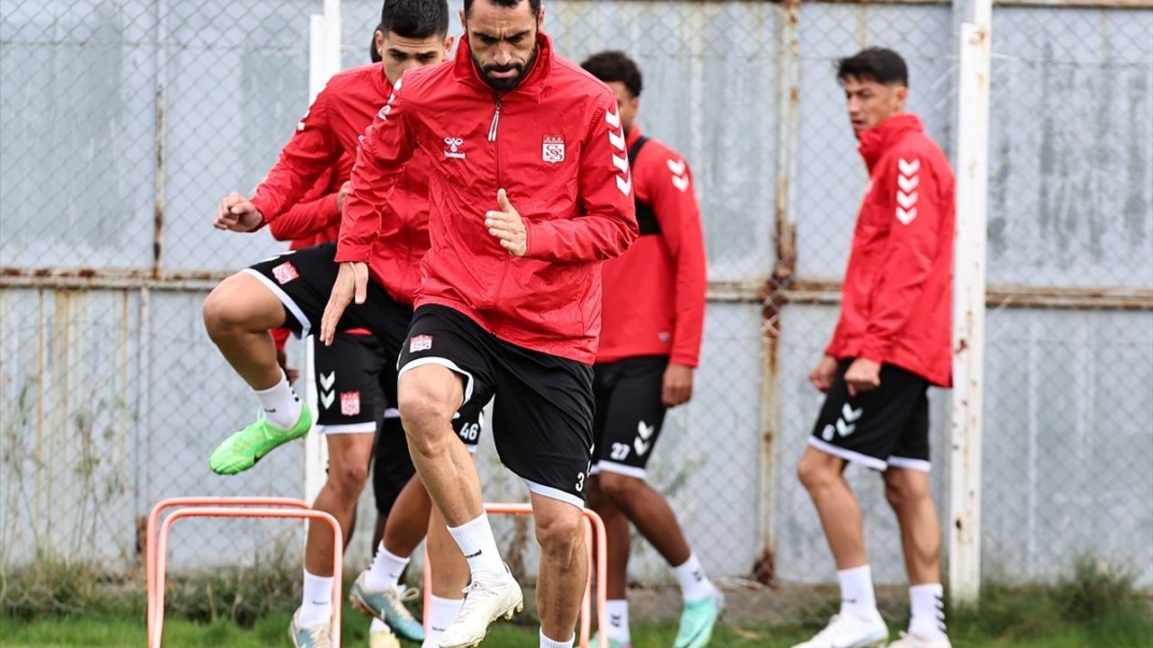 Sivasspor, Hatayspor Maçı İçin Hazırlıklarını Sürdürüyor