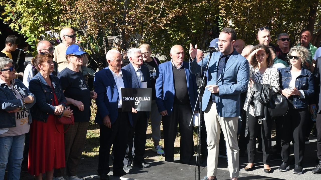 Tiran'da Yolsuzluk İddialarına Protesto