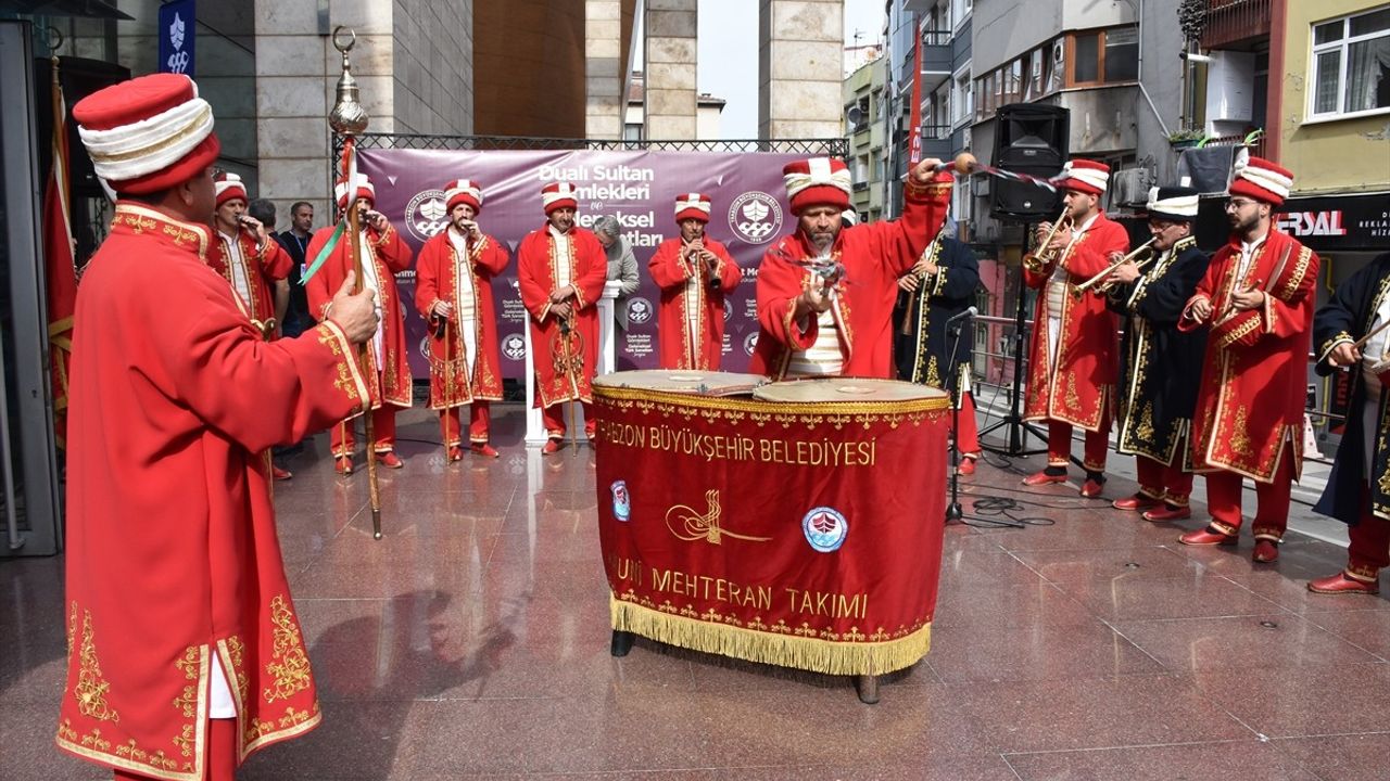 Trabzon'da Geleneksel Sanatların Yükselişi: Dualı Sultan Gömlekleri Sergisi