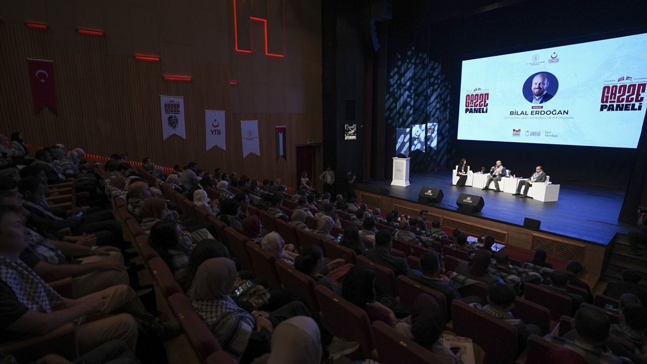 Uluslararası Öğrencilerden Gazze'ye Destek: Panel ve Sergi Düzenlendi