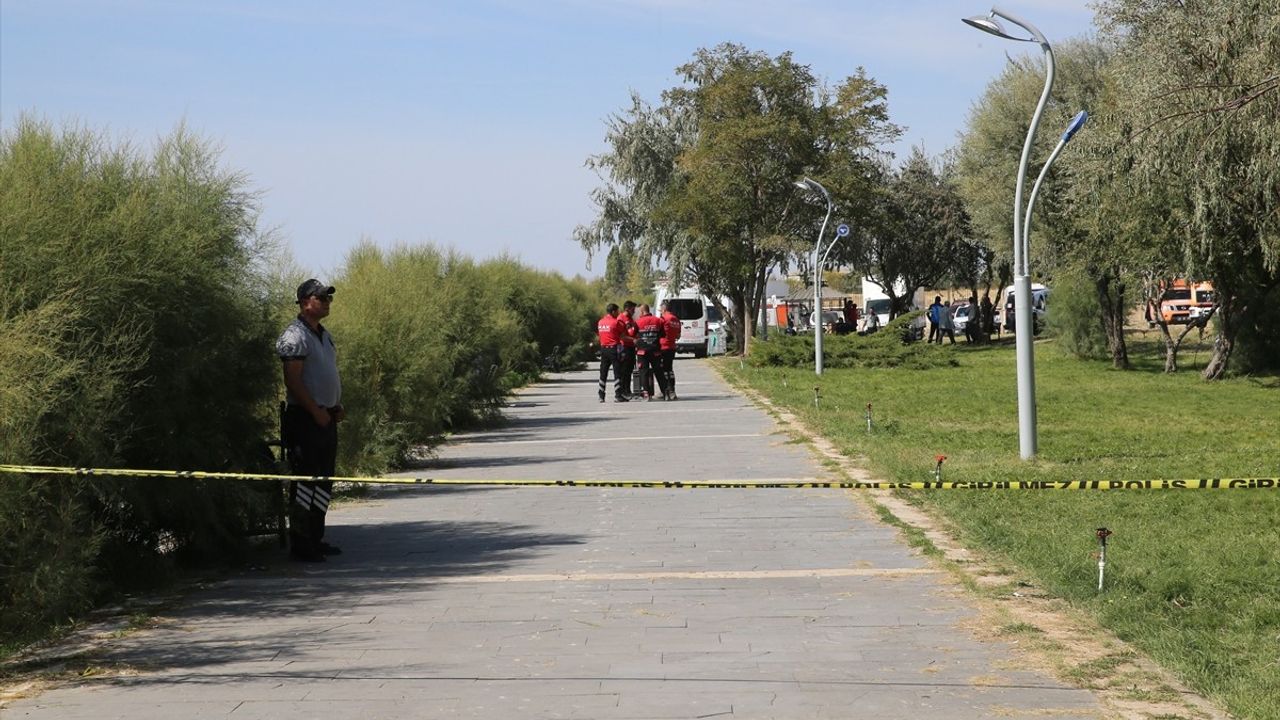 Van'da Kaybolan Üniversite Öğrencisi İçin 13. Gün Arama Faaliyetleri Devam Ediyor