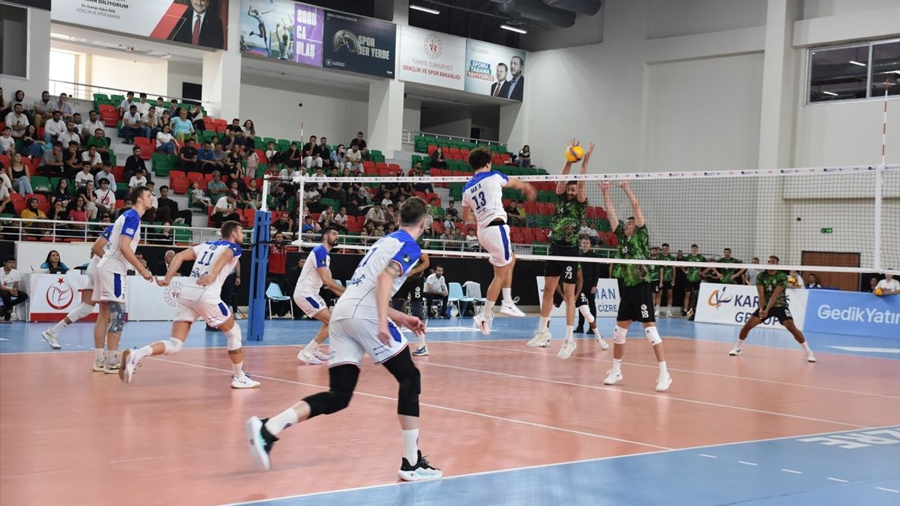 Voleybol: Halkbank, Cizre Belediyespor'u Zor Bir Mücadelede Geçti