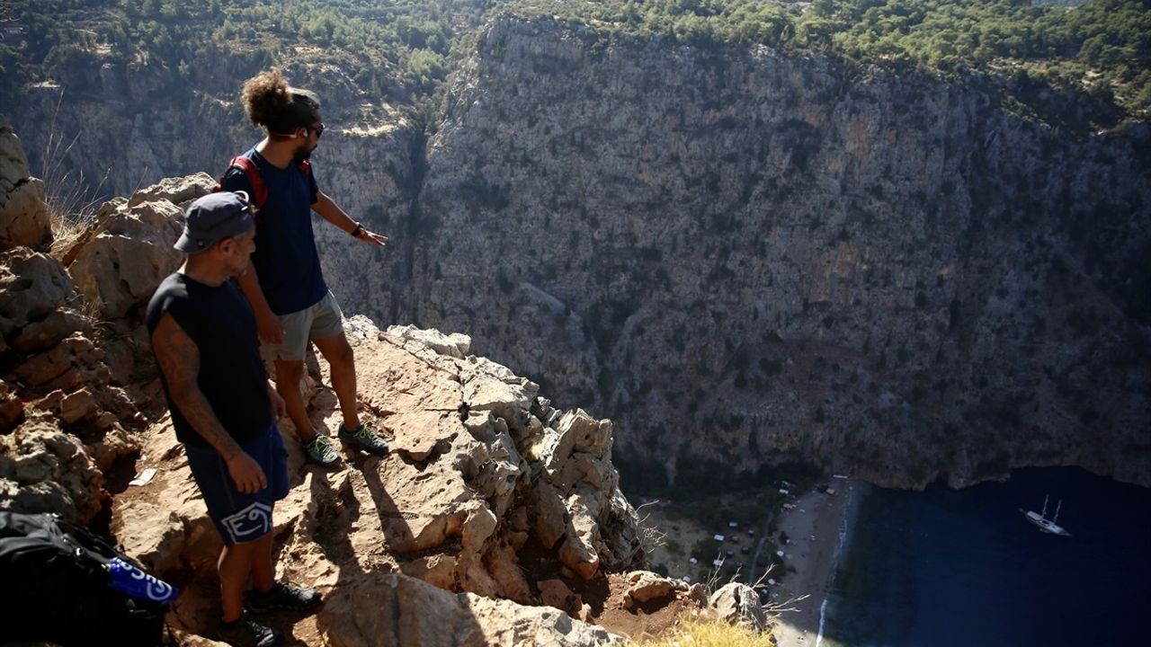 Yarasa Adam Cengiz Koçak, Kelebekler Vadisi'nde Kısa Uçuş Gerçekleştirdi