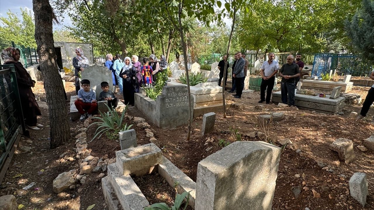 Yasin Dikme Anısına Mezarı Başında Tören Düzenlendi