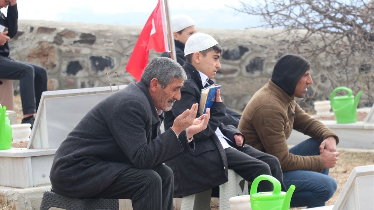 Yavi'deki 33 Şehit Anısına Törende Bir Araya Gelindi