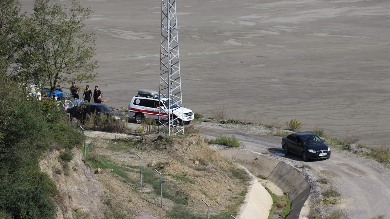 Zonguldak'ta Ormanda Kaybolan Kadın 16 Saat Sonra Bulundu