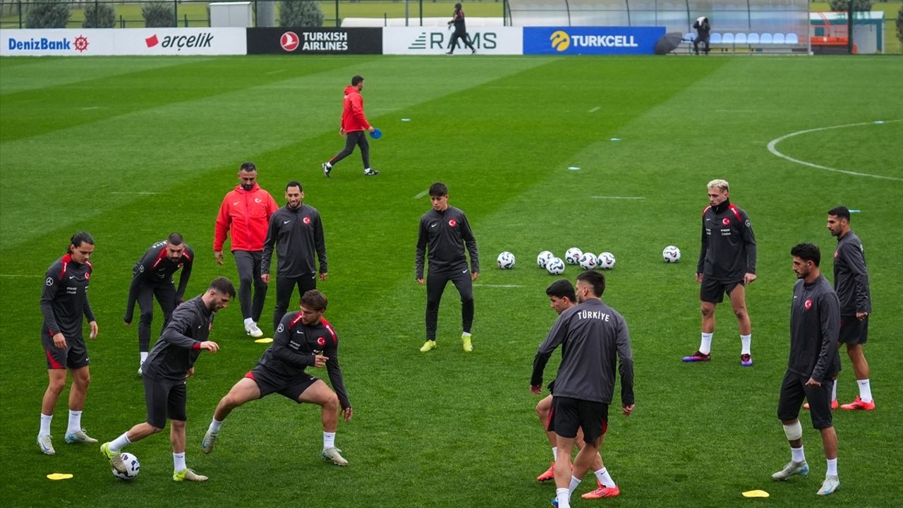 A Milli Futbol Takımı Galler Maçı Hazırlıklarını Tamamladı