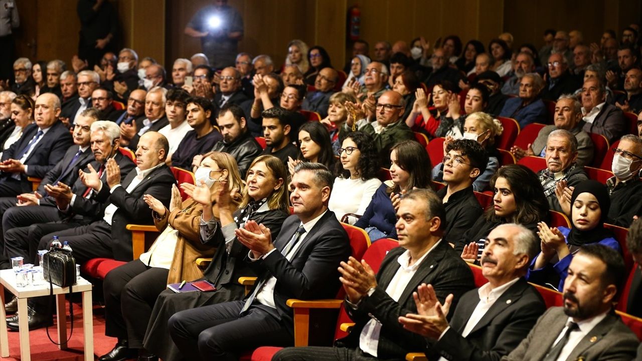 Adana'da Fay Hatları ve Deprem Paneli Düzenlendi