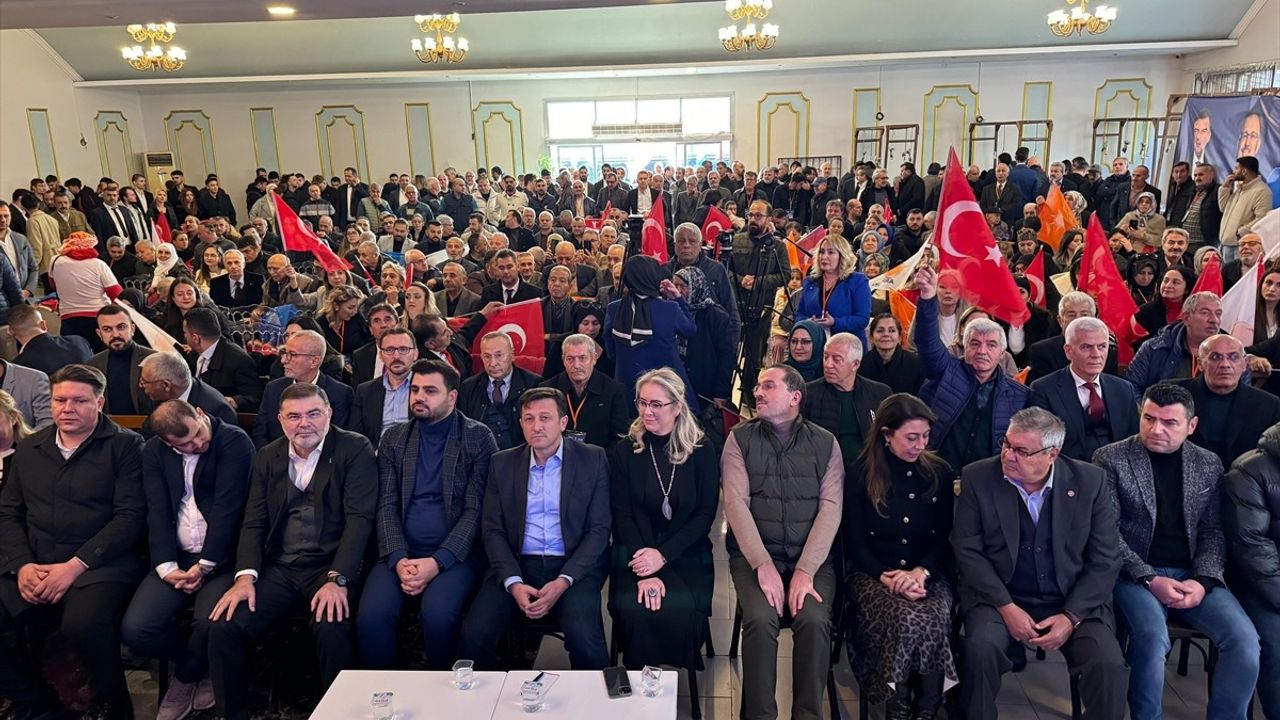 AK Parti Bornova Kongresi'nde İnan'dan Sert Eleştiriler