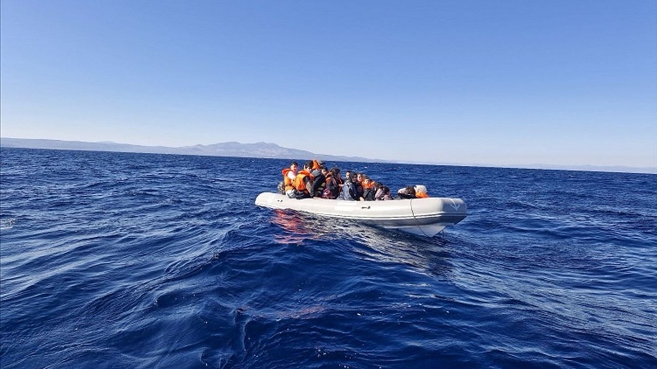 Ayvalık Açıklarında Düzensiz Göçmen Kurtarma Operasyonu