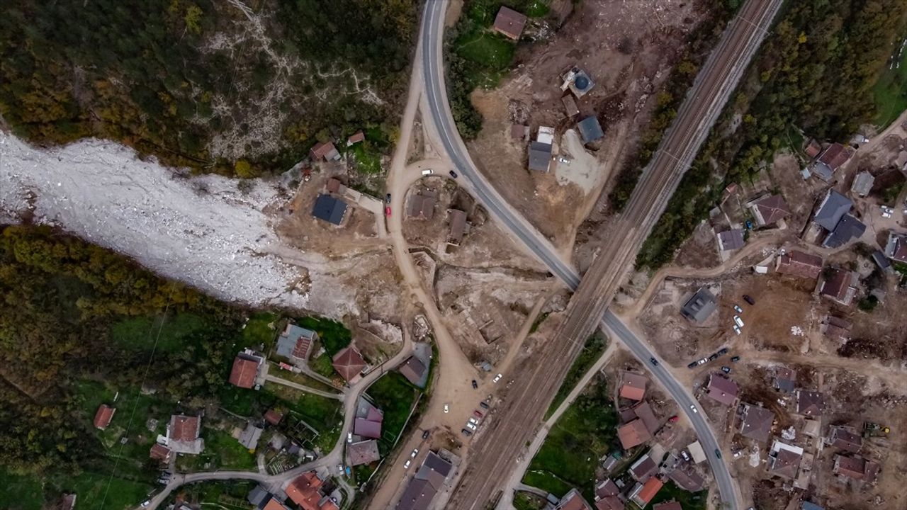 Bosna Hersek'teki Sel Felaketi Sonrası Hasar Giderme Çalışmaları