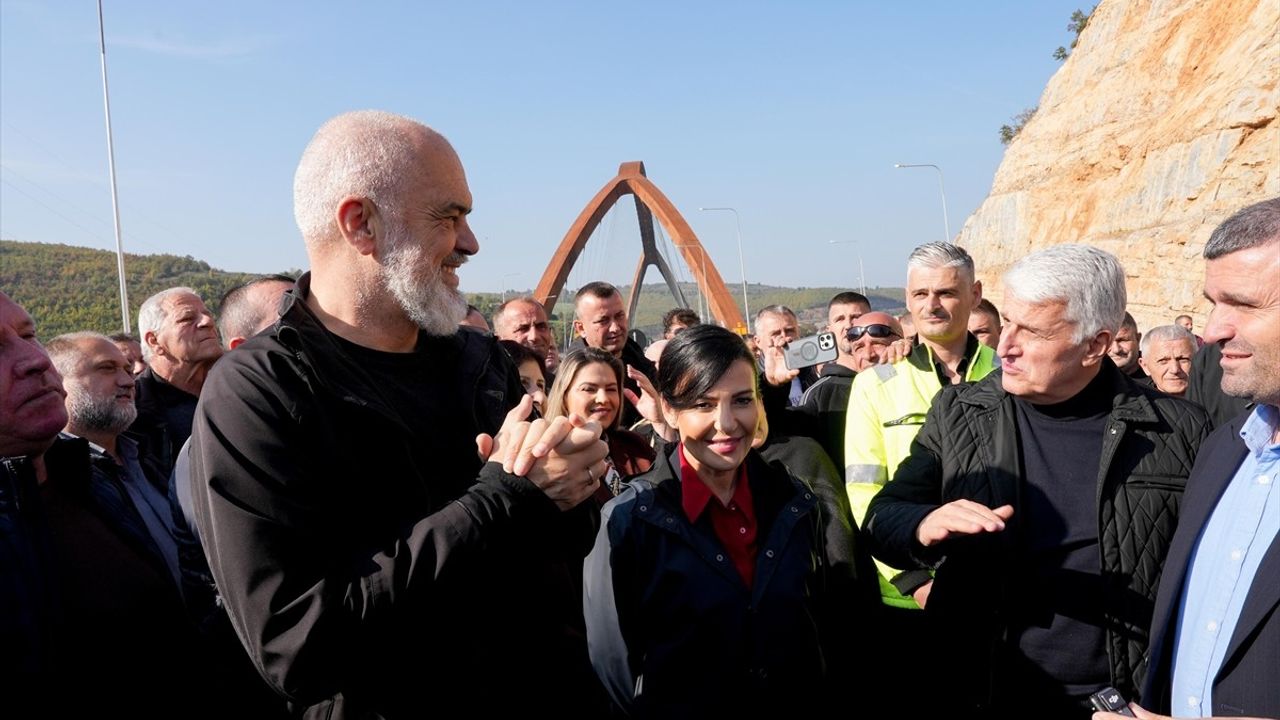 Büyük Kukes Köprüsü Trafige Açıldı