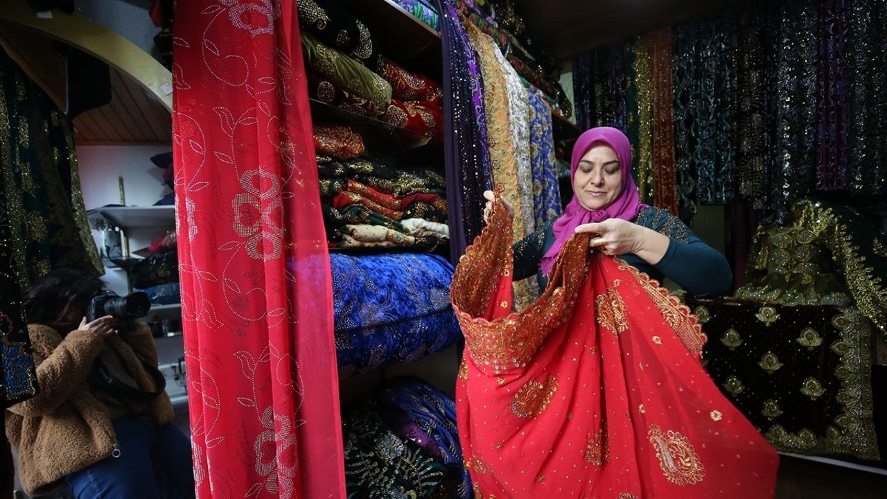 Çanakkaleli Anne Kızdan Şalvar Kültürünü Yaşatan Etkinlikler