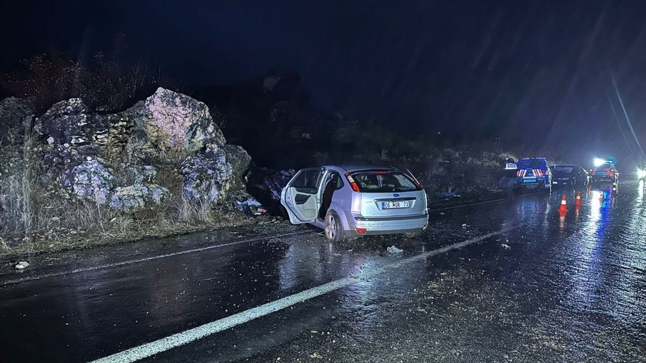 Diyarbakır'da Feci Kaza: 3 Ölü, 2 Yaralı