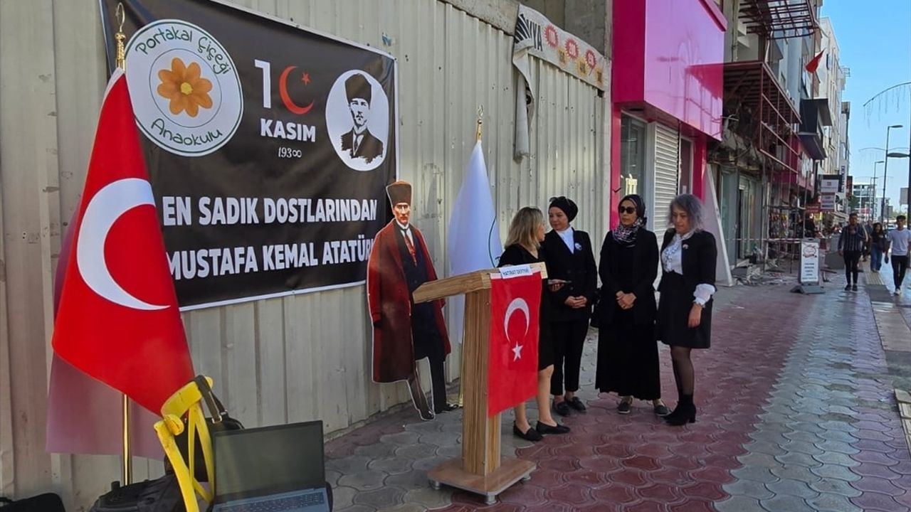 Dörtyol'da Atatürk Hatıra Defteri Etkinliği