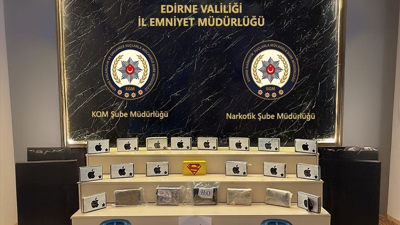 Edirne'de Tırda 24 Kilo 300 Gram Kokain Yakalandı