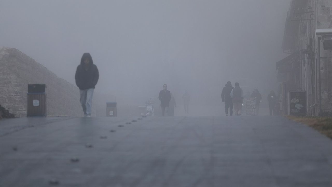 Edirne'de Yoğun Sis Etkili