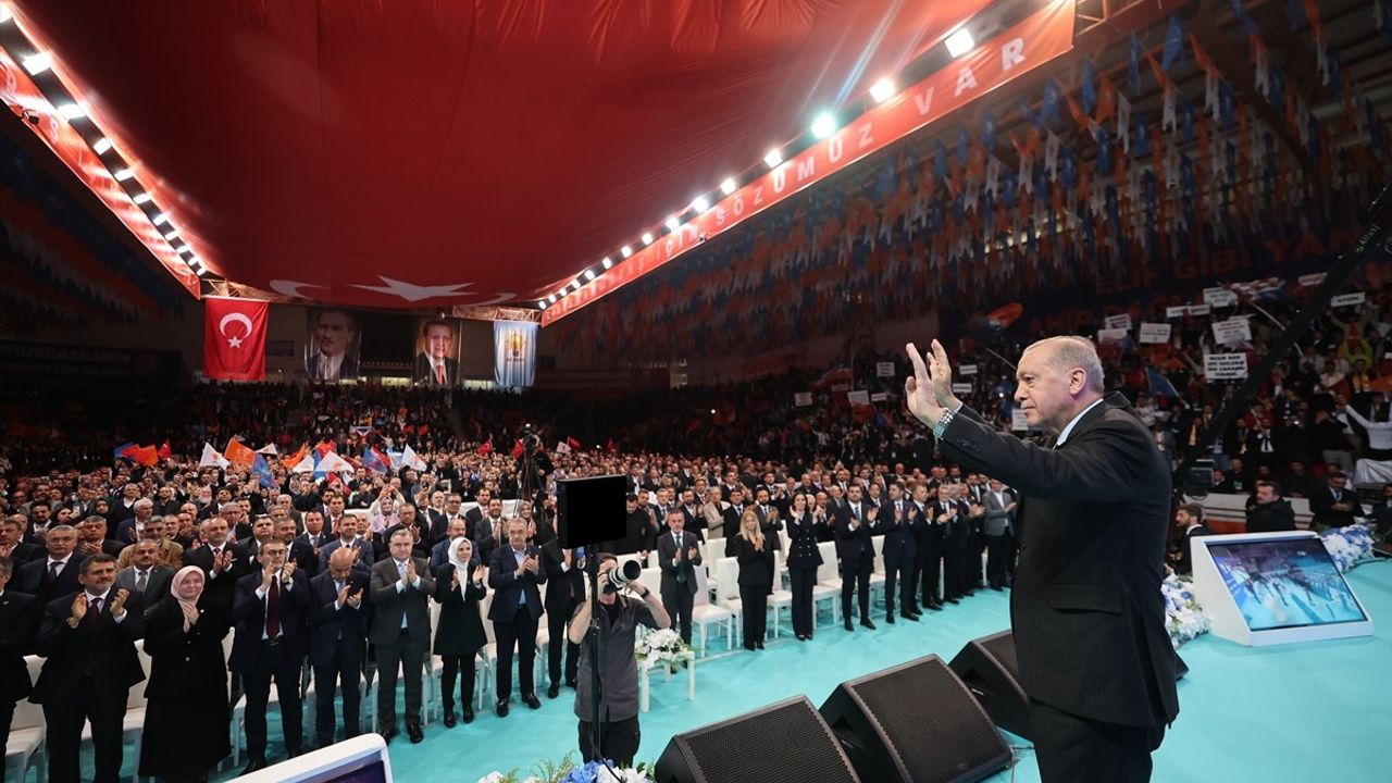 Erdoğan, Kahramanmaraş'ta Deprem Sonrası Yeniden İnşa Vurgusu Yaptı