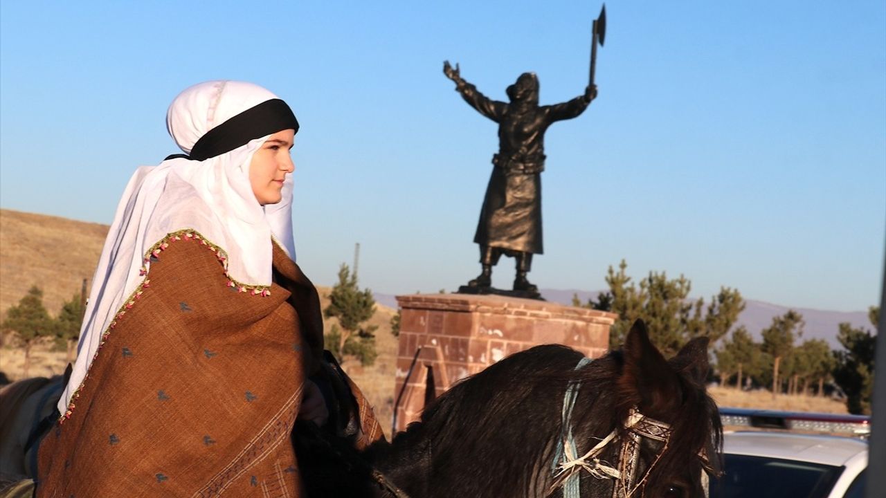 Erzurum'da Aziziye Destanı Yürüyüşü