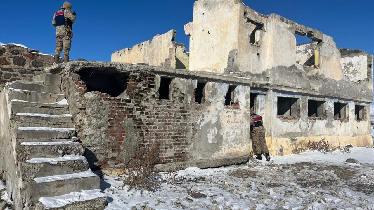 Erzurum'da Düzensiz Göçmen Operasyonu