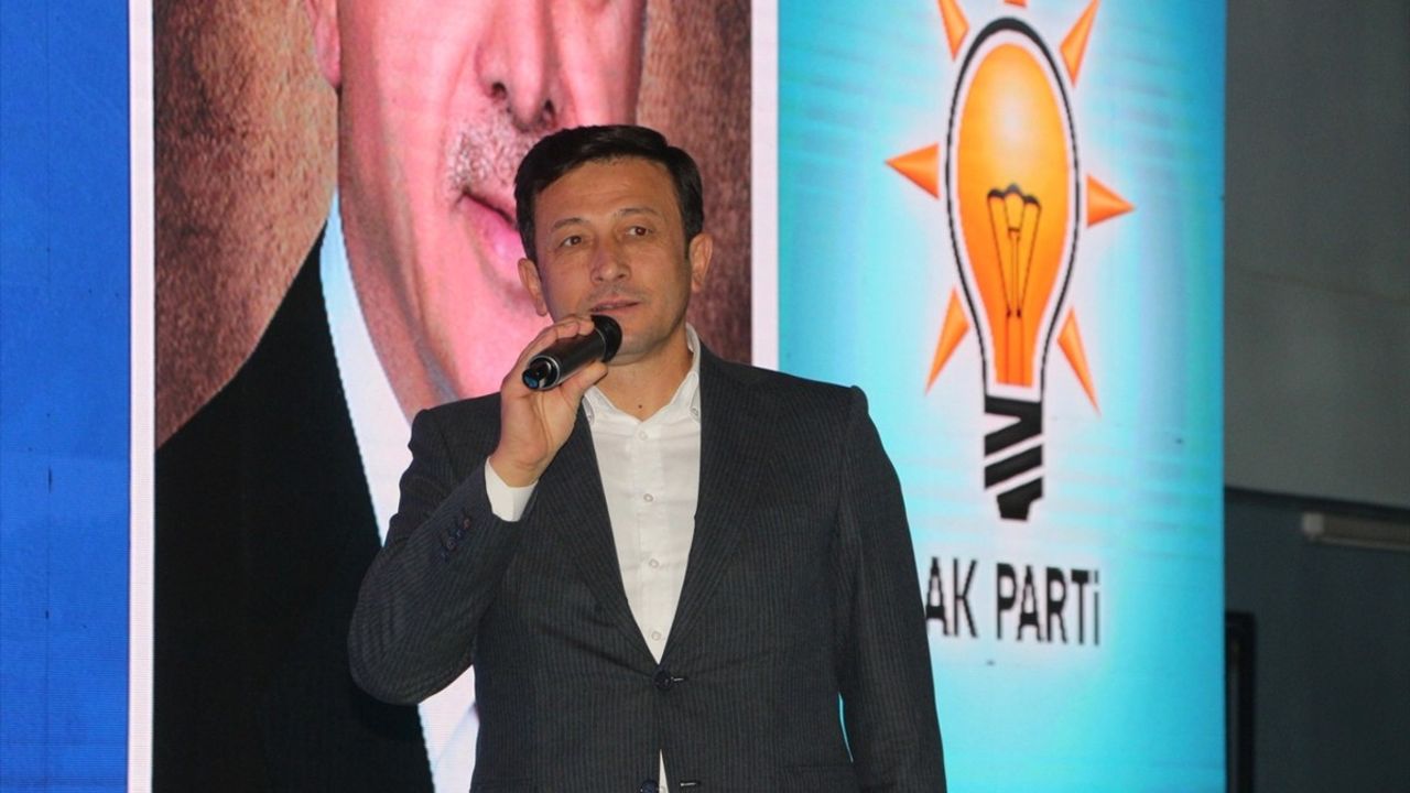 Hamza Dağ'dan CHP ve DEM Parti'ye Sert Eleştiriler