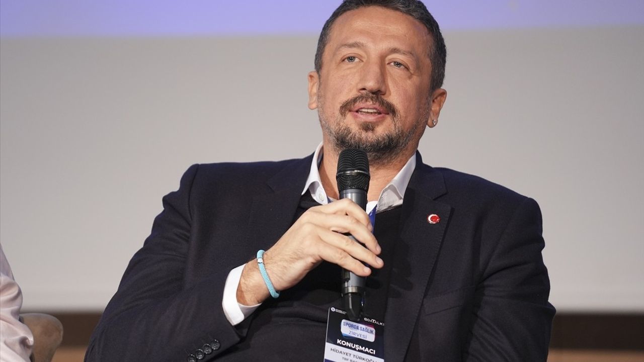 İstanbul Aydın Üniversitesi'nde Sporda Sağlık Zirvesi Gerçekleşti