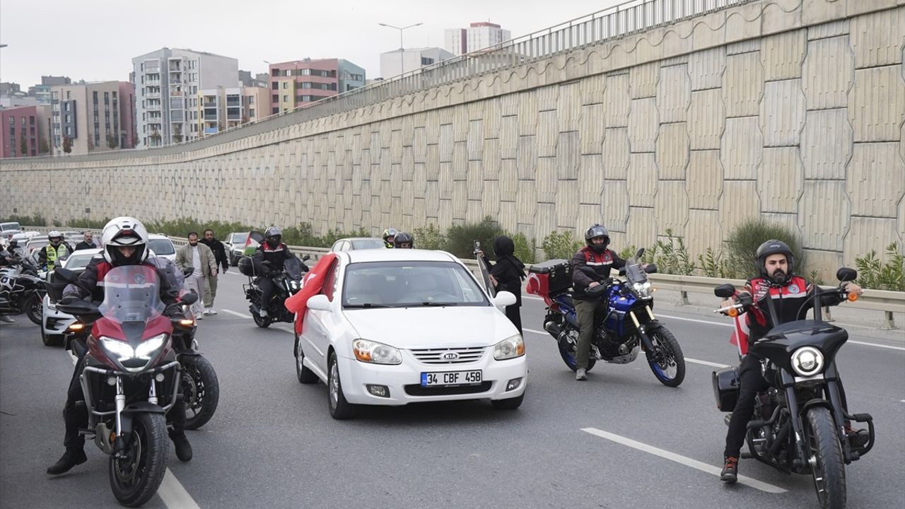 İstanbul'da Filistin'e Destek Konvoyu Oluşturuldu