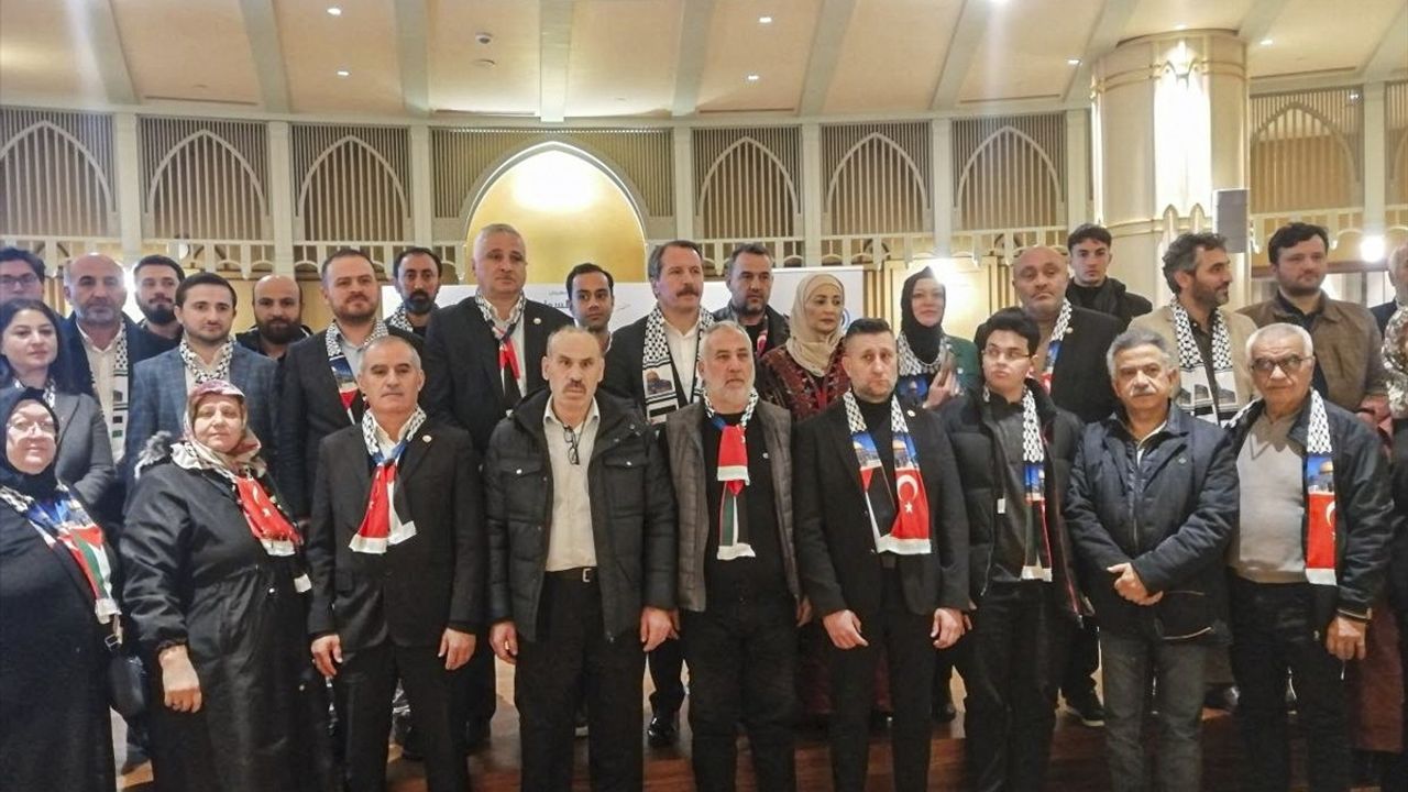 İstanbul'da Gazetecilik ve Sivil Toplum Paneli