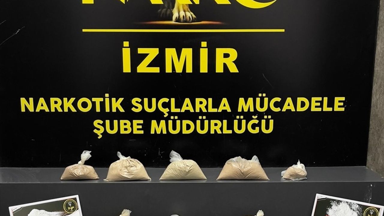 İzmir'de Uyuşturucu Operasyonu: 4 Kilo 838 Gram Eroin Ele Geçirildi