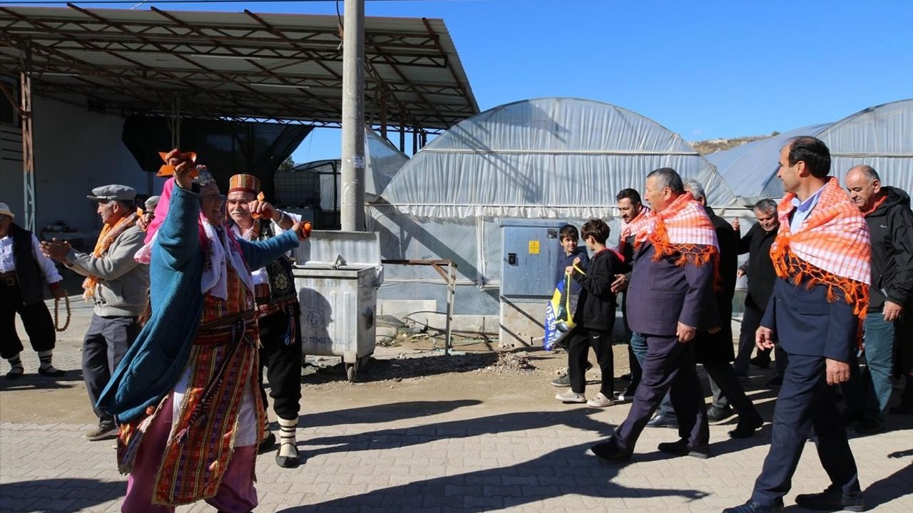 Kaş'ta Yörük Şenliği Coşkusu