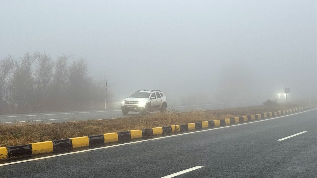 Kastamonu'da Sis Nedeniyle Ulaşım Zora Girdi