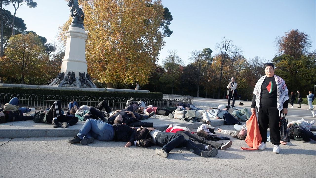 Madrid'de Filistin Destek Gösterisi, Provokasyonlara Rağmen Başarılı Oldu