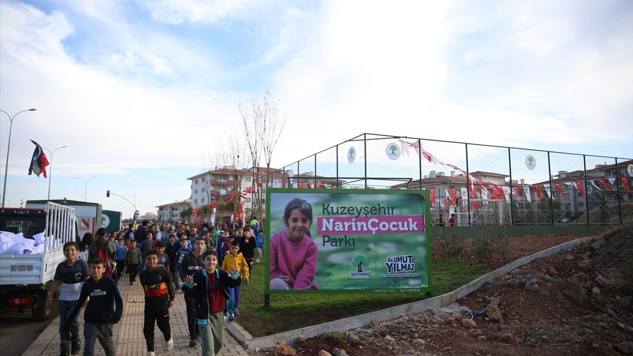 Narin Güran'a Gaziantep'te Anıt Park